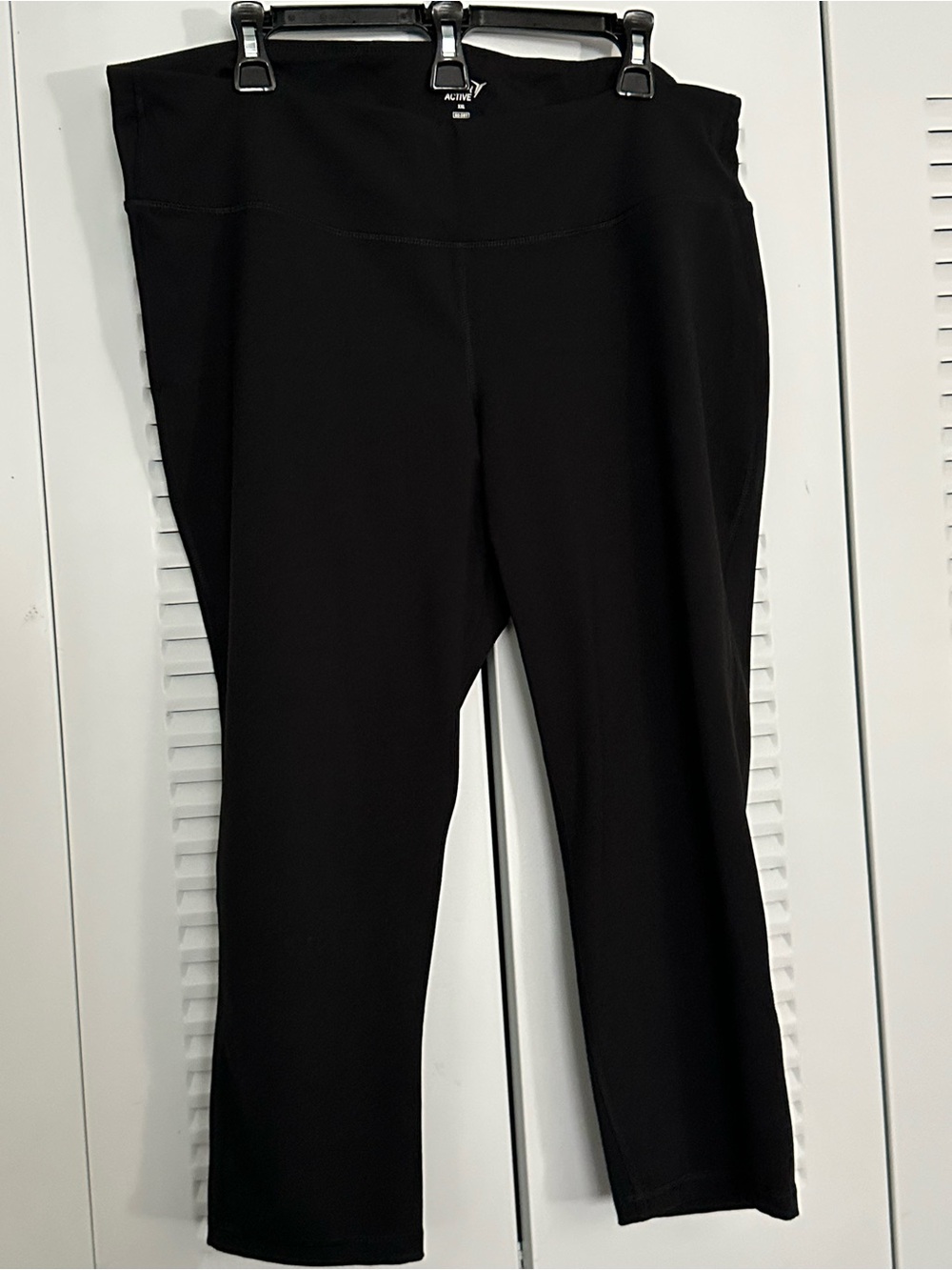 Old Navy Black Pull-On Capri Leggings